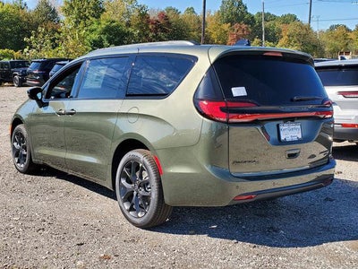 2027 Chrysler Pacifica PACIFICA LIMITED AWD