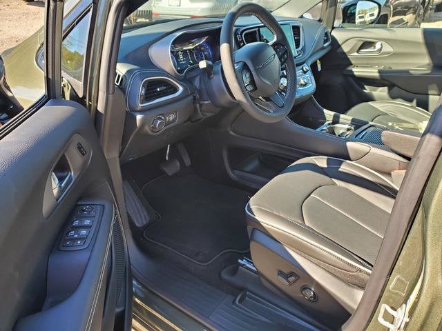 2027 Chrysler Pacifica PACIFICA LIMITED AWD