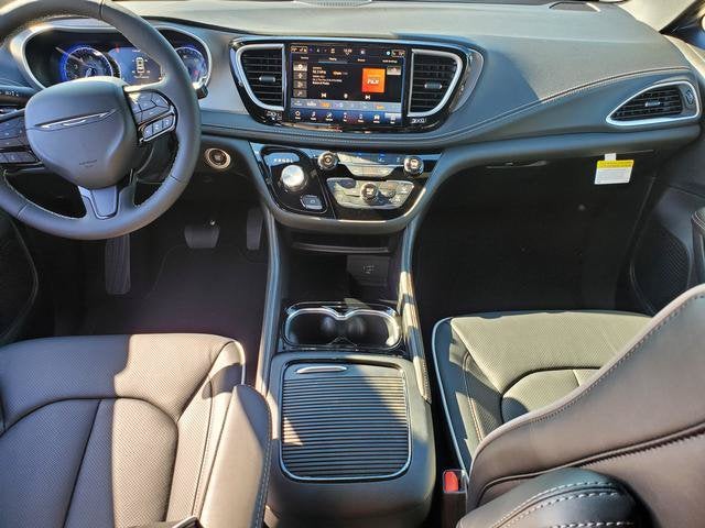 2027 Chrysler Pacifica PACIFICA LIMITED AWD
