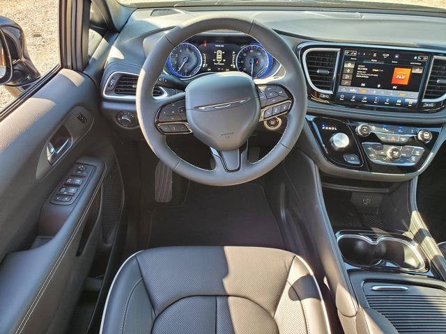 2027 Chrysler Pacifica PACIFICA LIMITED AWD