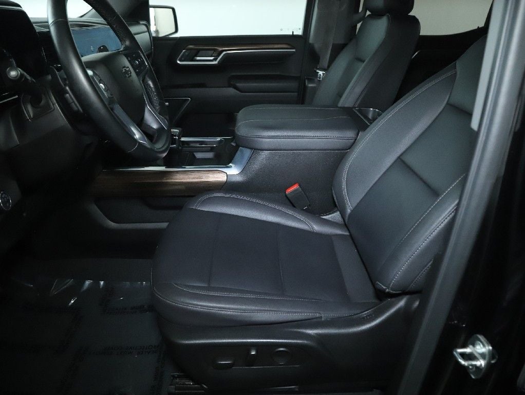 2023 Chevrolet Silverado 1500 4WD Crew Cab Short Bed RST