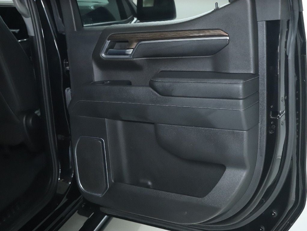 2023 Chevrolet Silverado 1500 4WD Crew Cab Short Bed RST