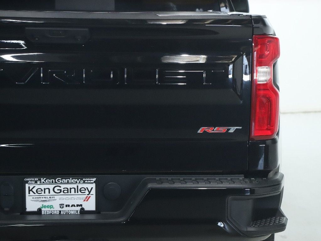2023 Chevrolet Silverado 1500 4WD Crew Cab Short Bed RST