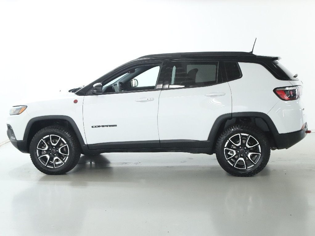 2025 Jeep Compass Trailhawk 4x4