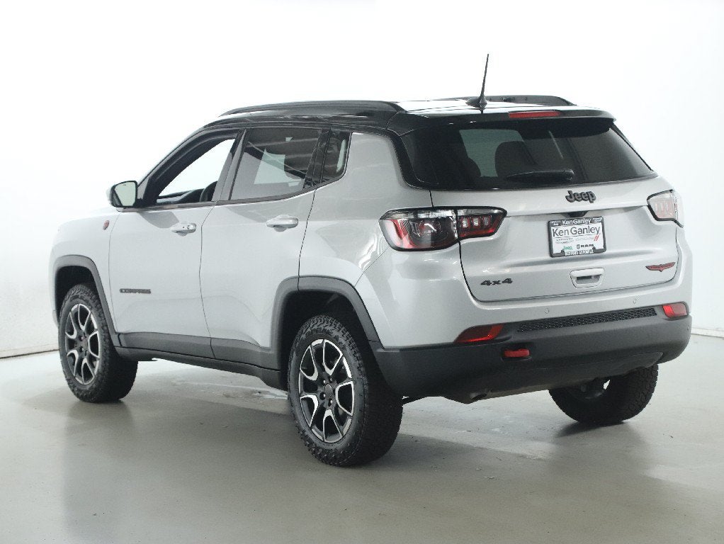 2025 Jeep Compass Trailhawk 4x4