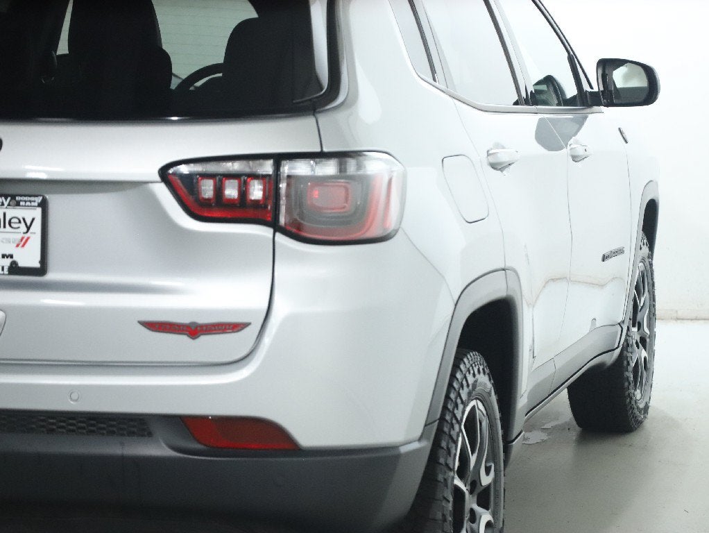 2025 Jeep Compass Trailhawk 4x4