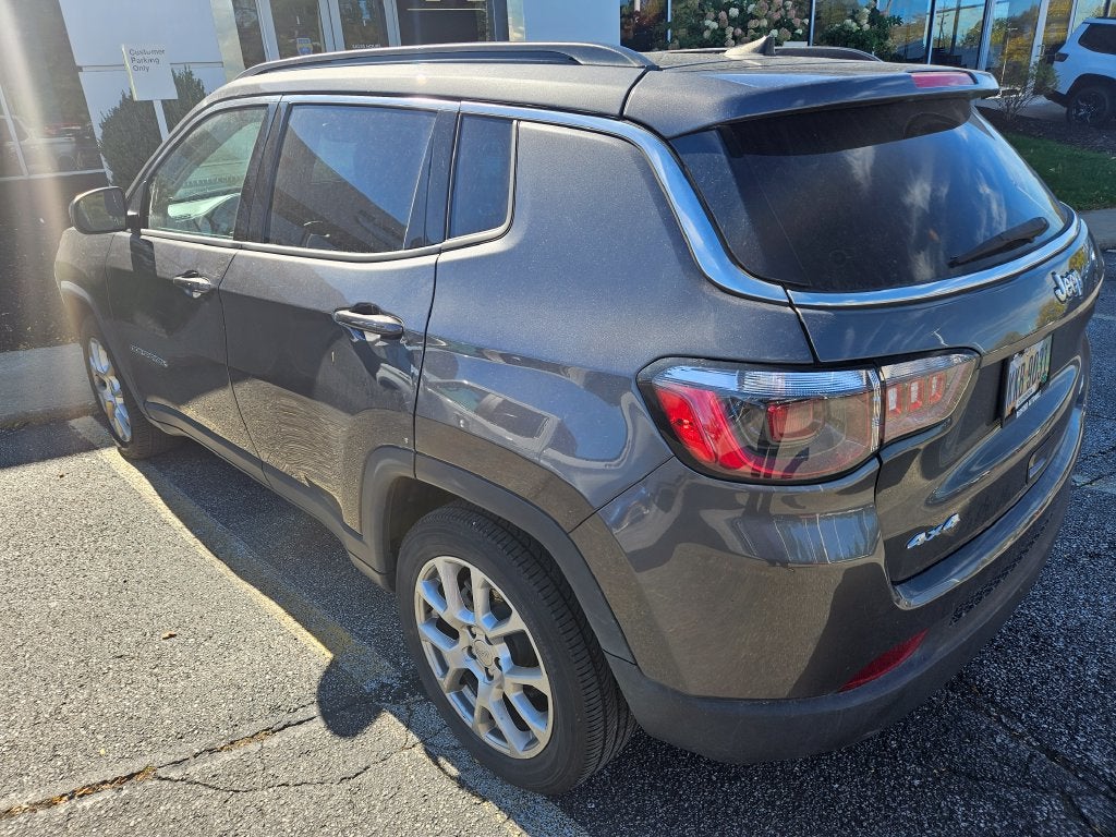 2022 Jeep Compass Latitude Lux