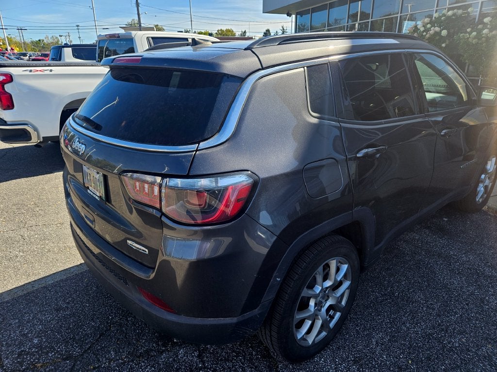 2022 Jeep Compass Latitude Lux