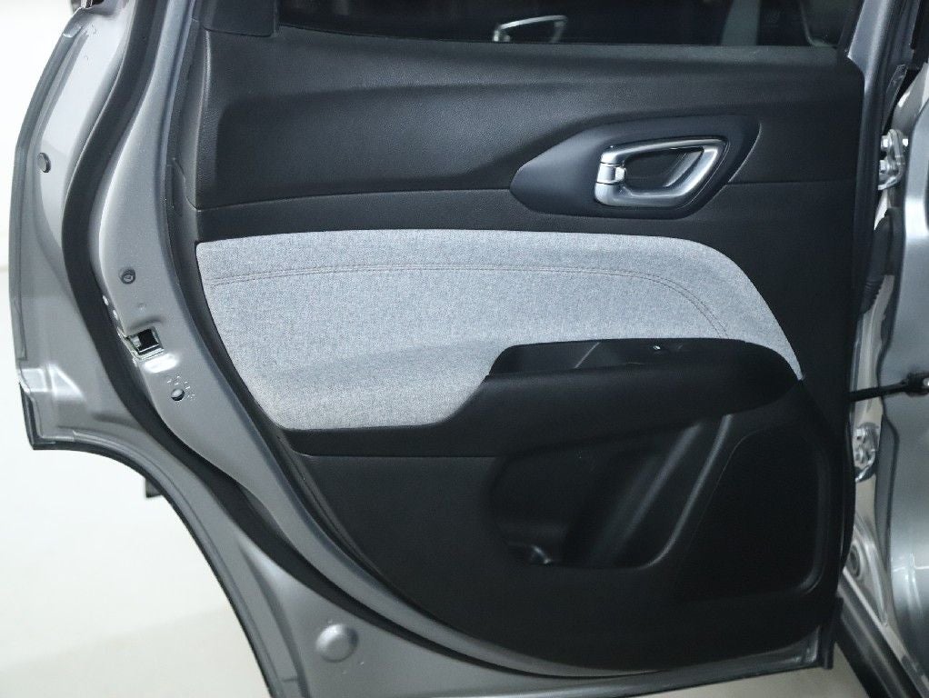 2024 Jeep Compass Latitude Lux FWD