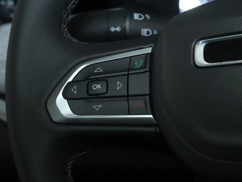 2024 Jeep Compass Latitude Lux FWD