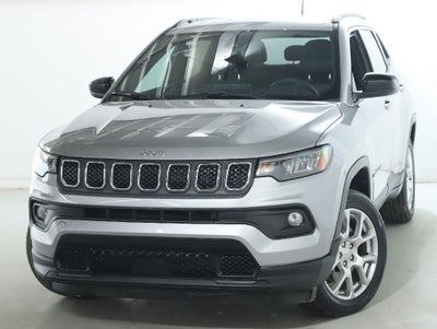 2024 Jeep Compass Latitude Lux FWD