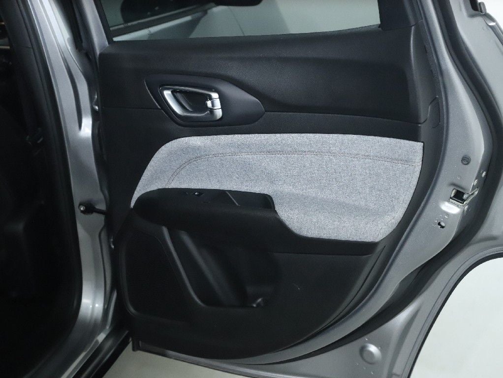 2024 Jeep Compass Latitude Lux FWD