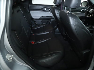 2024 Jeep Compass Latitude Lux FWD