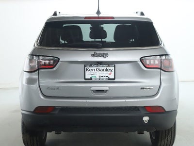 2024 Jeep Compass Latitude Lux FWD