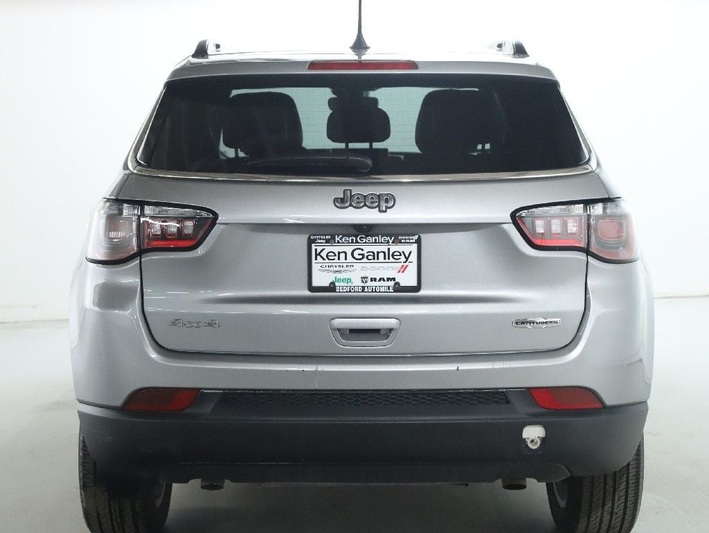 2024 Jeep Compass Latitude Lux FWD