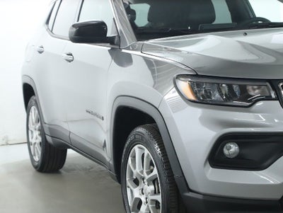 2024 Jeep Compass Latitude Lux FWD