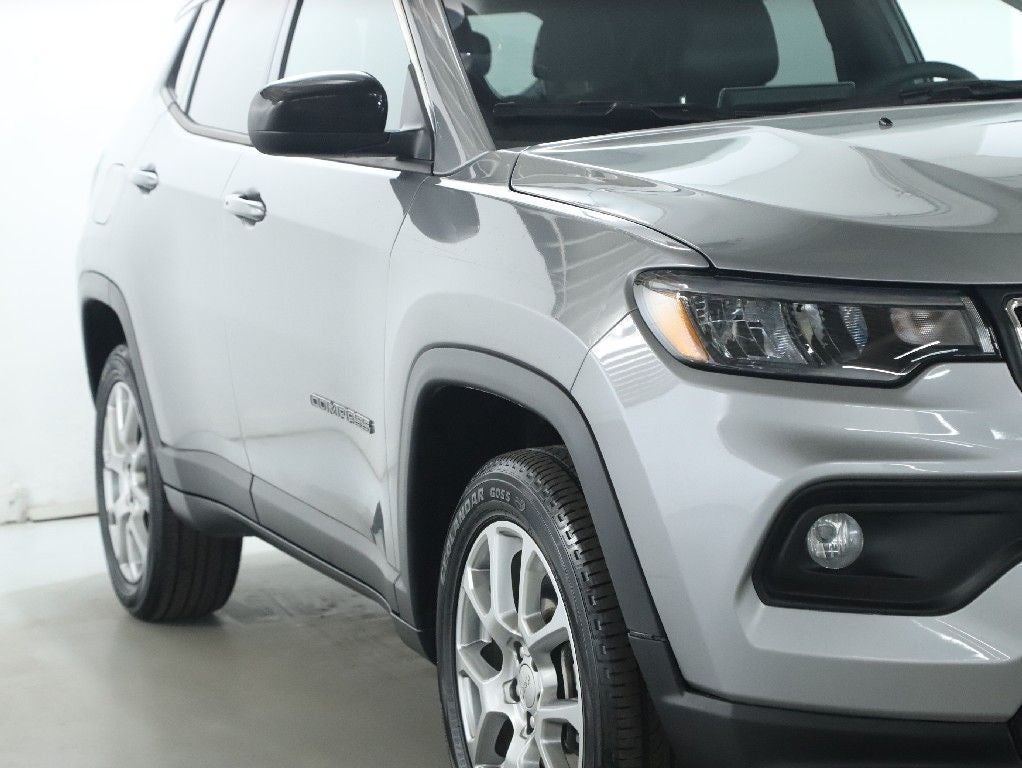 2024 Jeep Compass Latitude Lux FWD