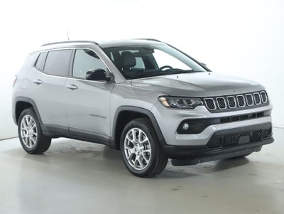 2024 Jeep Compass Latitude Lux FWD