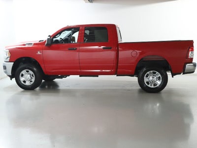 2024 RAM 3500 Tradesman Crew Cab 4x4 6'4' Box