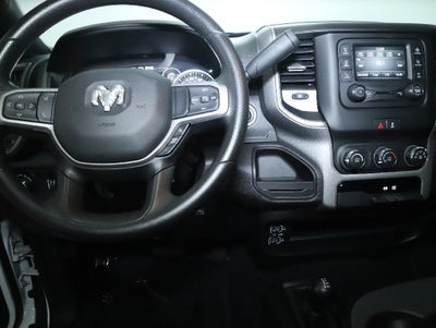 2024 RAM 3500 Tradesman Crew Cab 4x4 6'4' Box