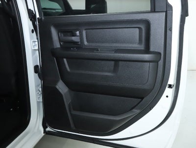 2024 RAM 3500 Tradesman Crew Cab 4x4 6'4' Box