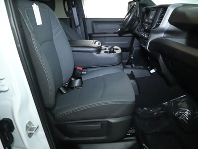 2024 RAM 3500 Tradesman Crew Cab 4x4 6'4' Box