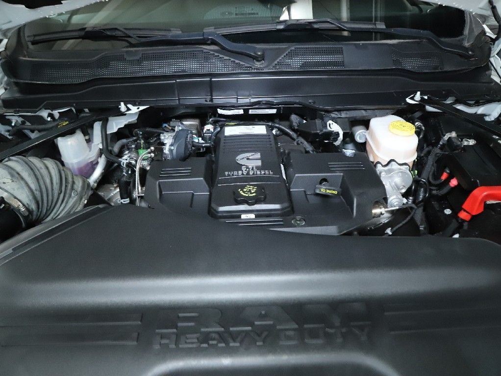 2024 RAM 3500 Tradesman Crew Cab 4x4 6'4' Box