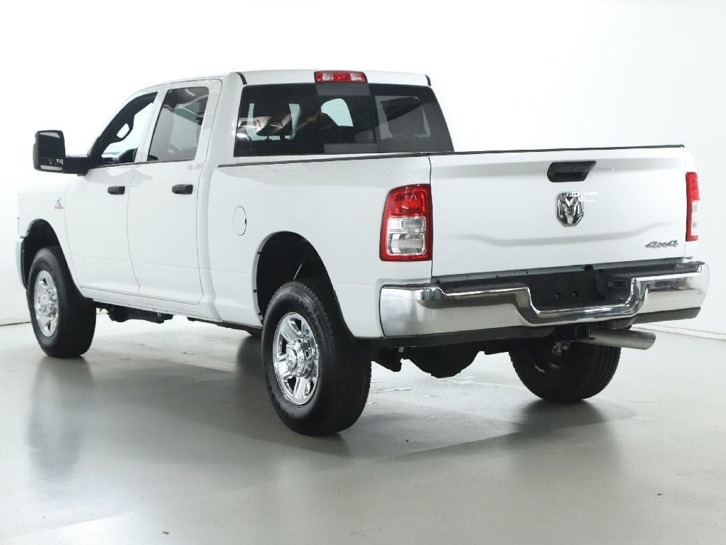 2024 RAM 3500 Tradesman Crew Cab 4x4 6'4' Box