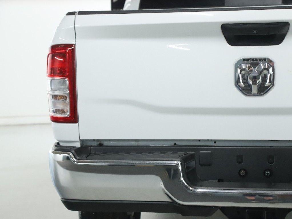 2024 RAM 3500 Tradesman Crew Cab 4x4 6'4' Box