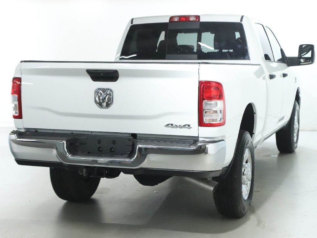 2024 RAM 3500 Tradesman Crew Cab 4x4 6'4' Box