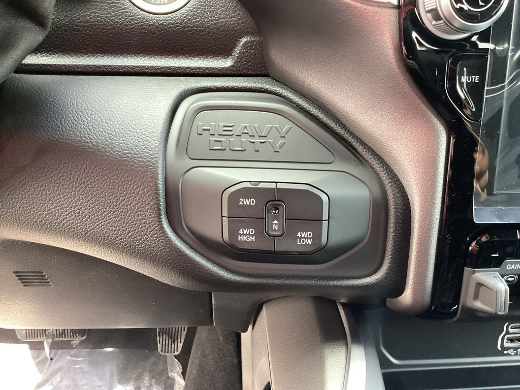 2026 RAM Ram 3500 RAM 3500 BIG HORN CREW CAB 4X4 6'4' BOX