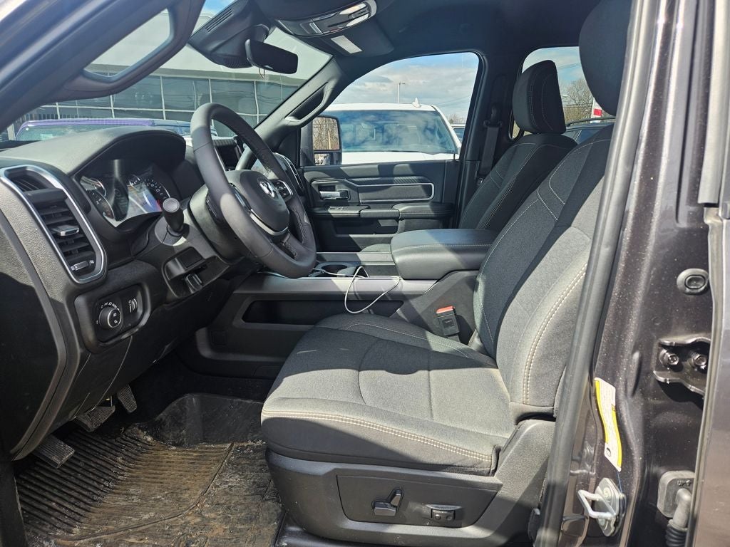 2025 RAM 2500 Lone Star Crew Cab 4x4 6'4' Box