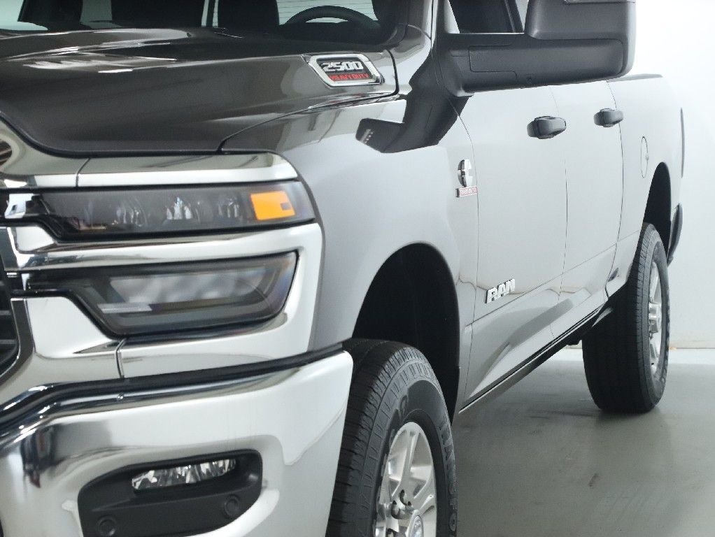 2025 RAM 2500 Big Horn Crew Cab 4x4 6'4' Box