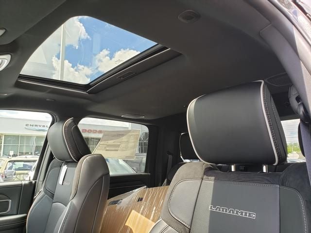 2026 RAM Ram 3500 RAM 3500 LARAMIE CREW CAB 4X4 8' BOX