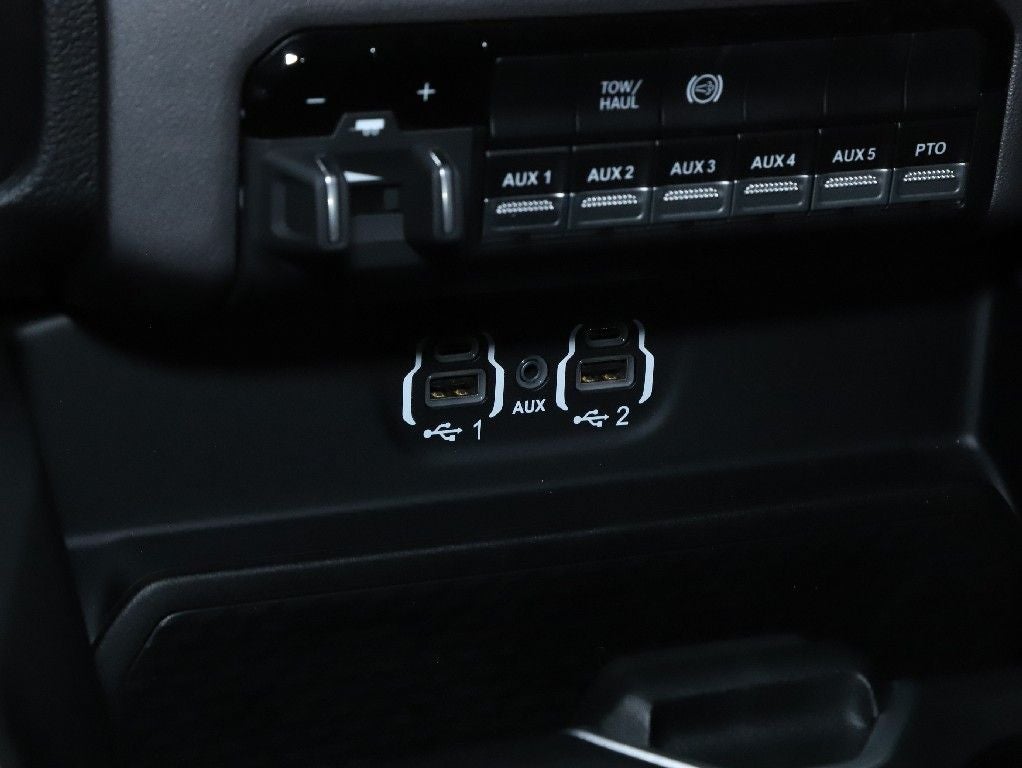 2024 RAM 4500 Chassis Tradesman/SLT/Laramie/Limited