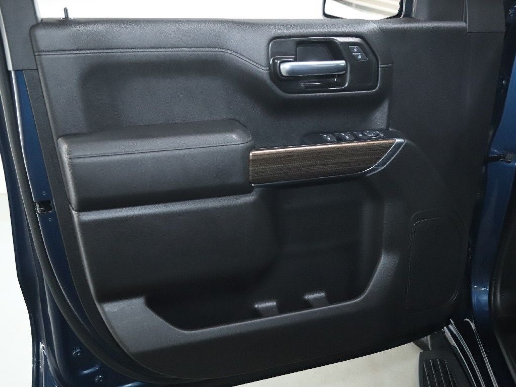 2021 Chevrolet Silverado 1500 4WD Crew Cab Short Bed RST