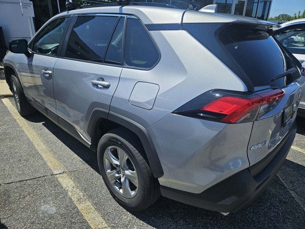 2025 Toyota RAV4 Hybrid LE