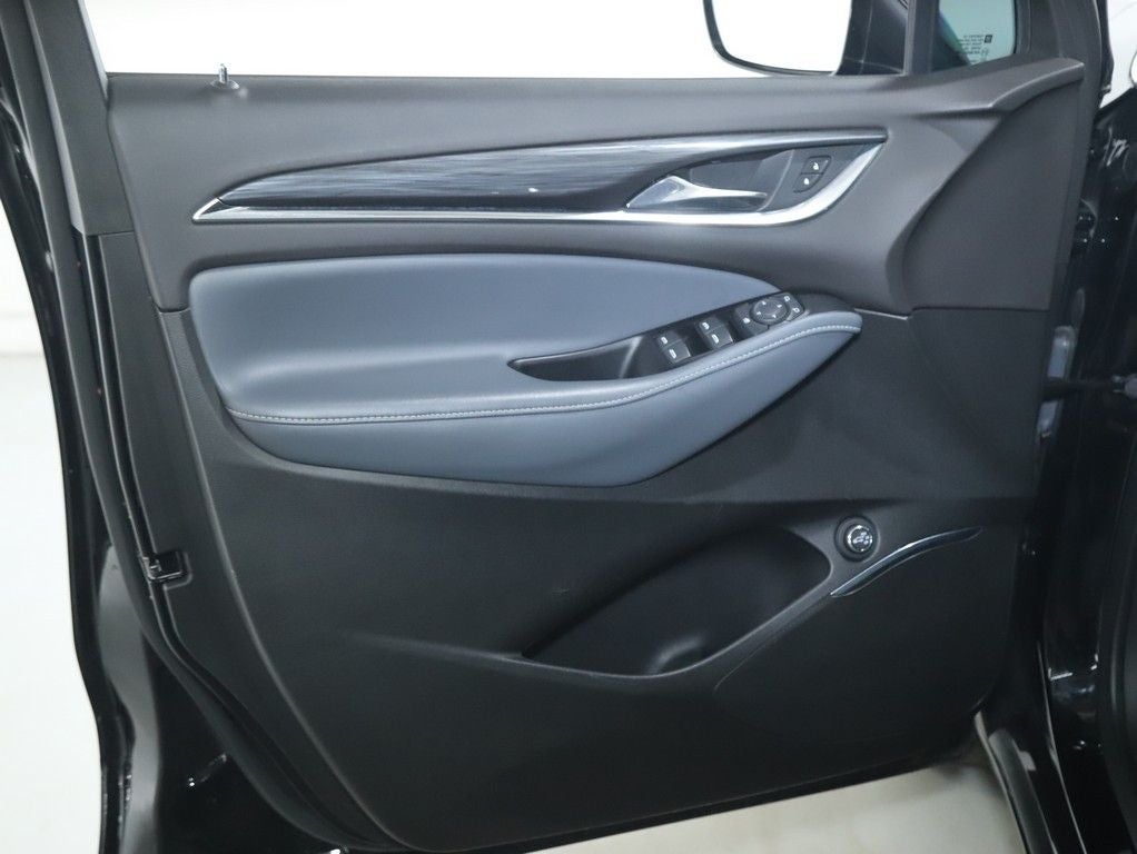 2023 Buick Enclave Essence AWD