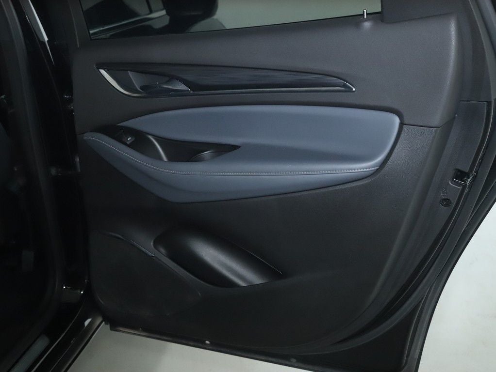 2023 Buick Enclave Essence AWD