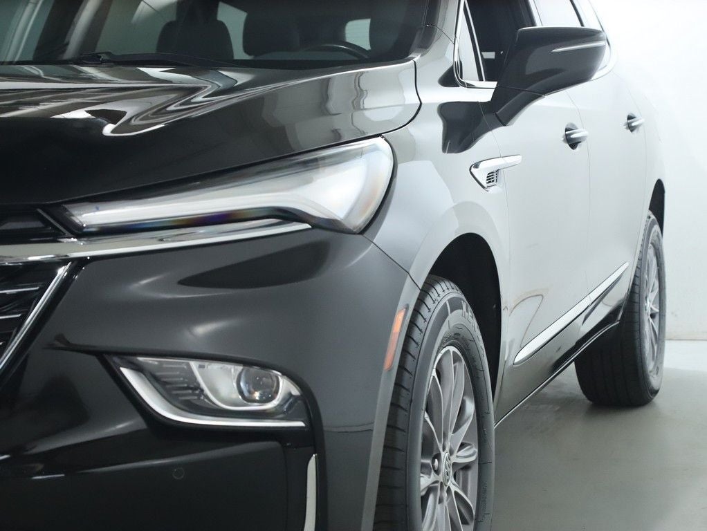 2023 Buick Enclave Essence AWD