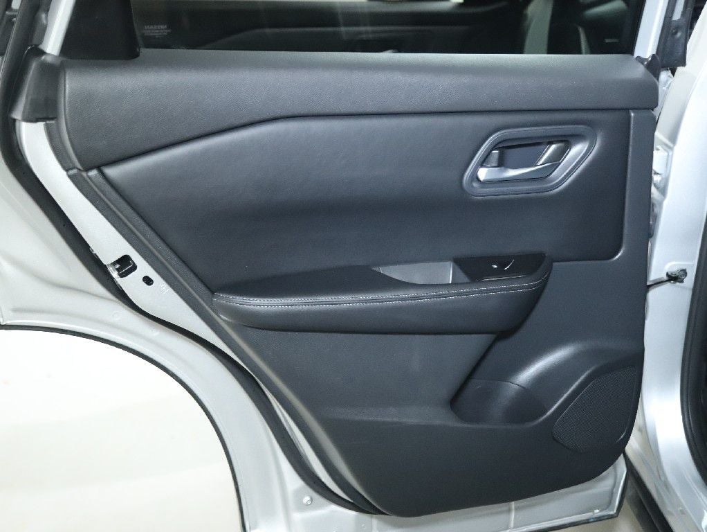 2025 Nissan Rogue SV FWD