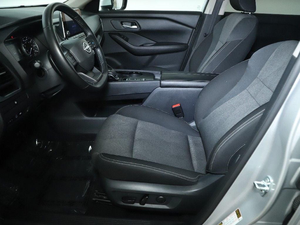 2025 Nissan Rogue SV FWD