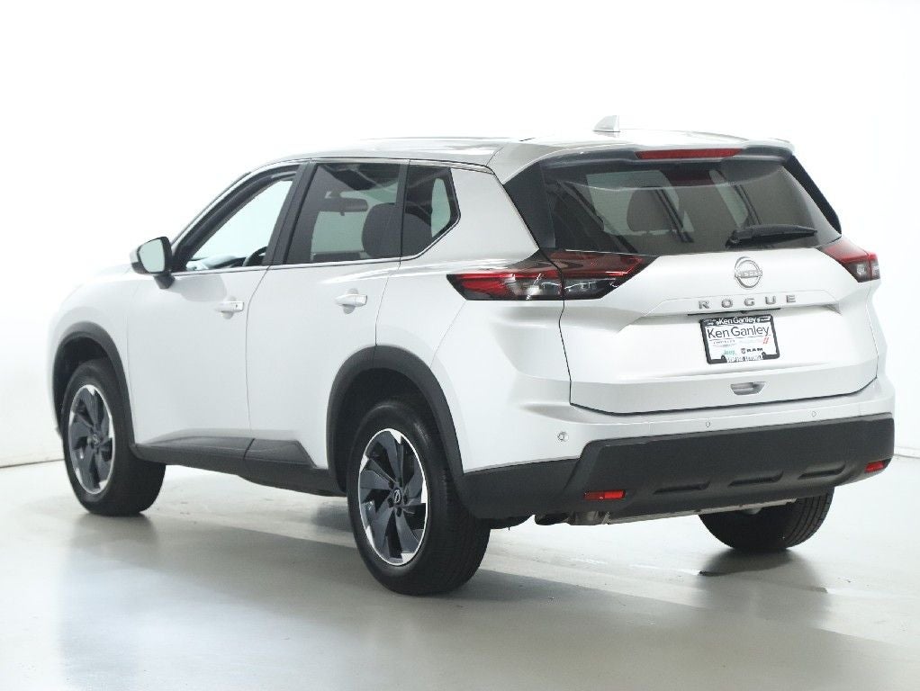 2025 Nissan Rogue SV FWD