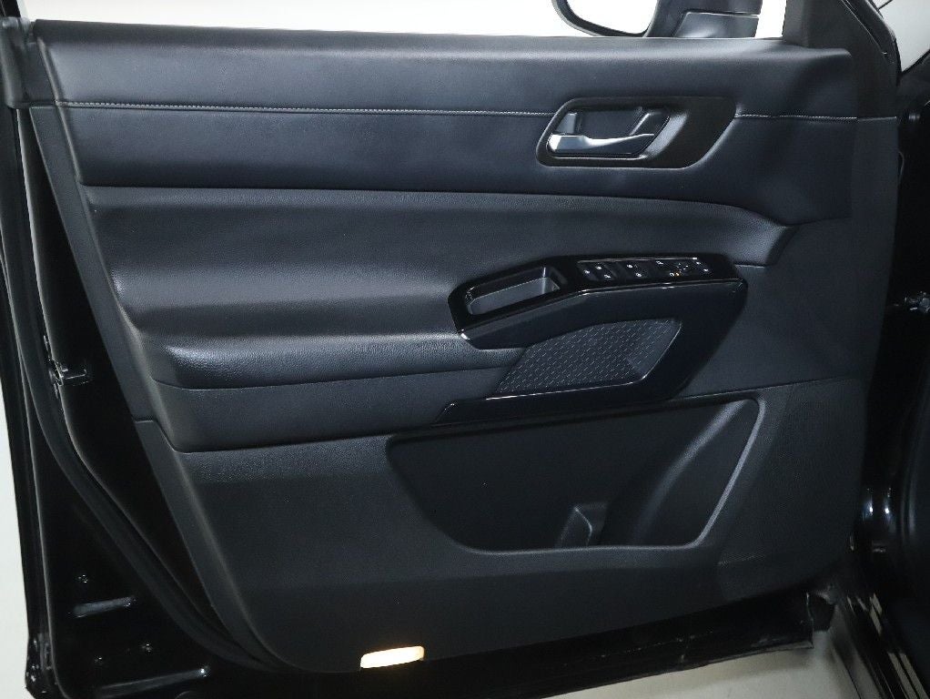2022 Nissan Pathfinder SV 4WD