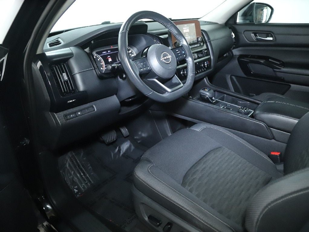 2022 Nissan Pathfinder SV 4WD