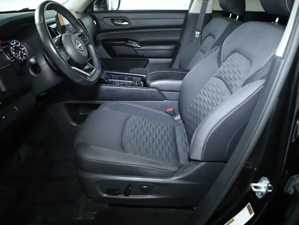 2022 Nissan Pathfinder SV 4WD