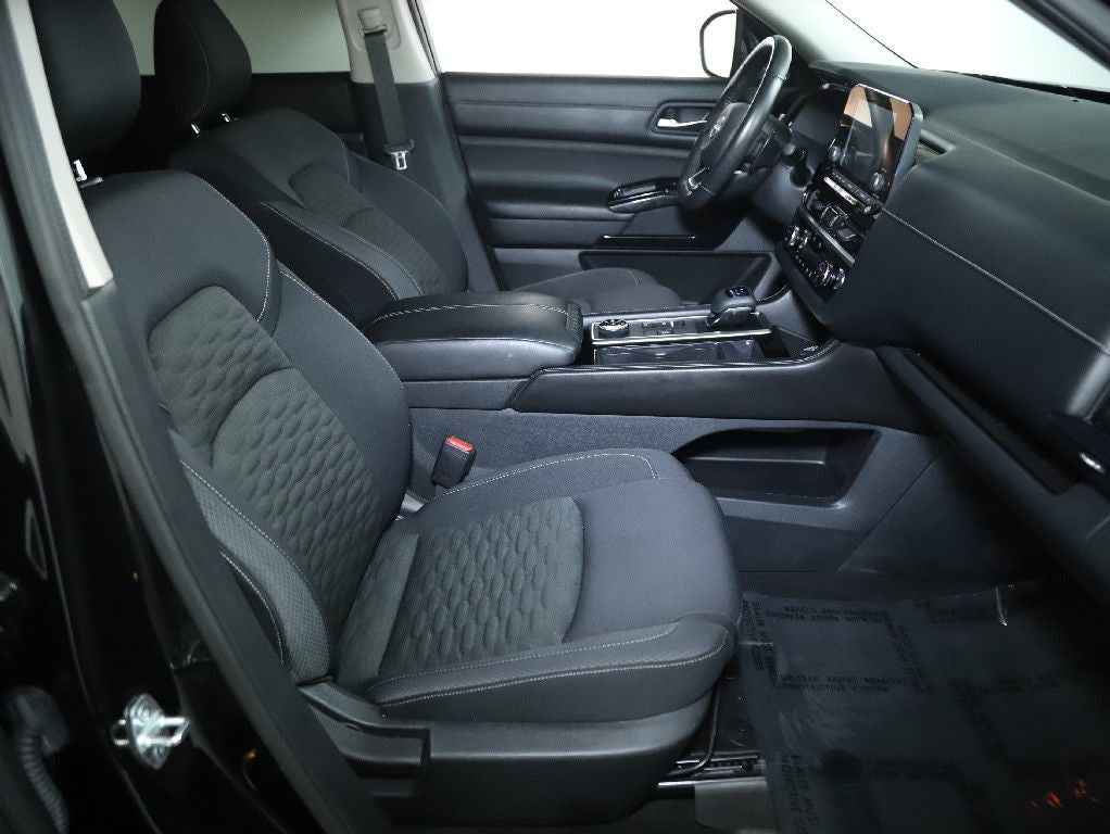 2022 Nissan Pathfinder SV 4WD