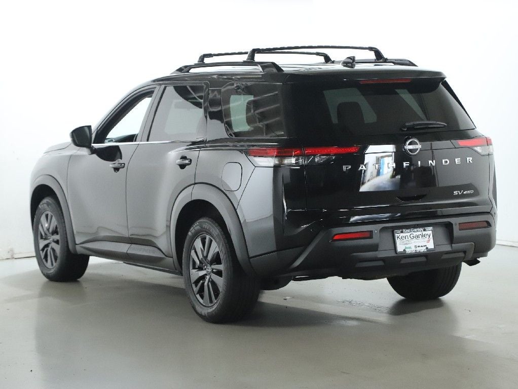 2022 Nissan Pathfinder SV 4WD