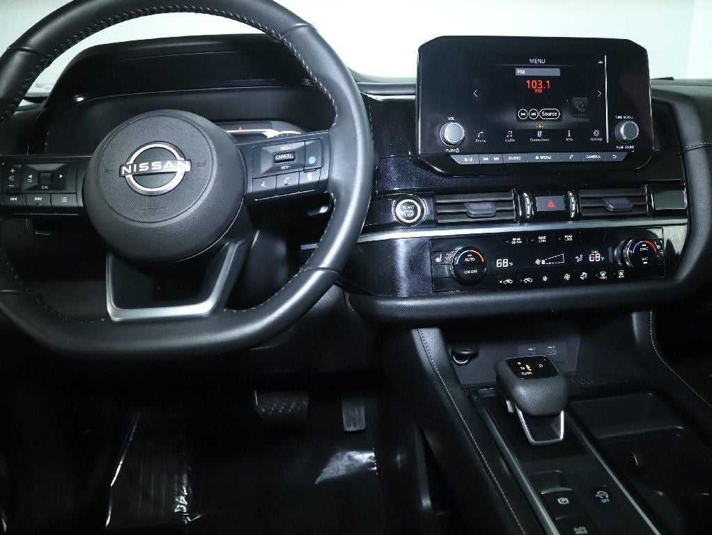 2024 Nissan Pathfinder SV 4WD