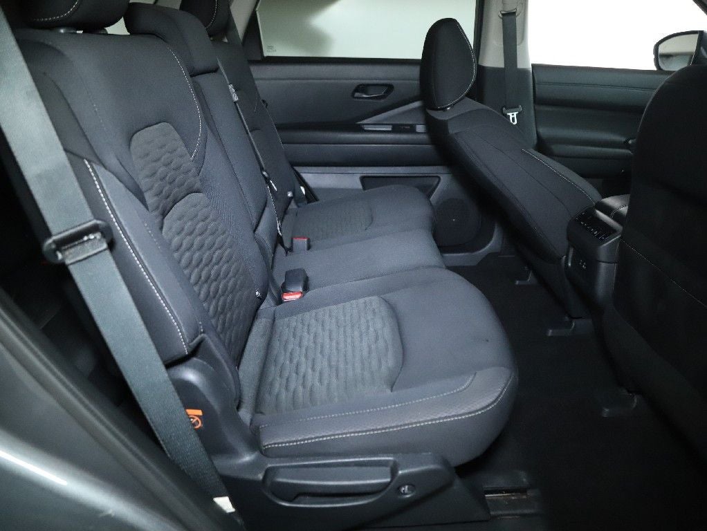 2024 Nissan Pathfinder SV 4WD